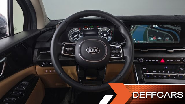 Kia CARNIVAL 9-Seater Noblesse купить на сайте DeffCars