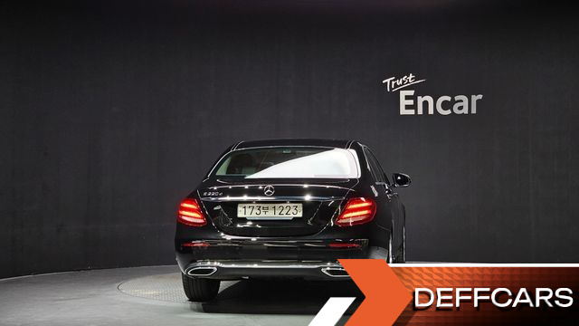 Mercedes E-CLASS E220d Exclusive купить на сайте DeffCars