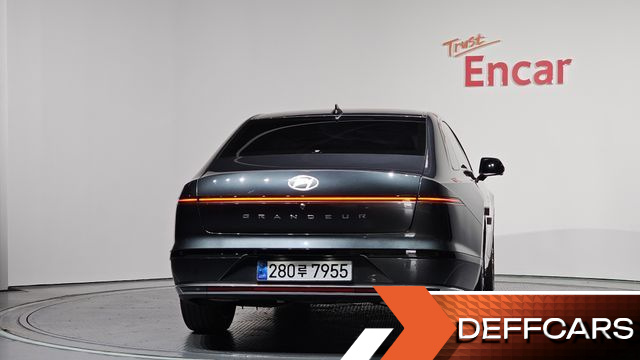 Hyundai GRANDEUR 3,5 Gasoline 4WD Exclusive купить на сайте DeffCars