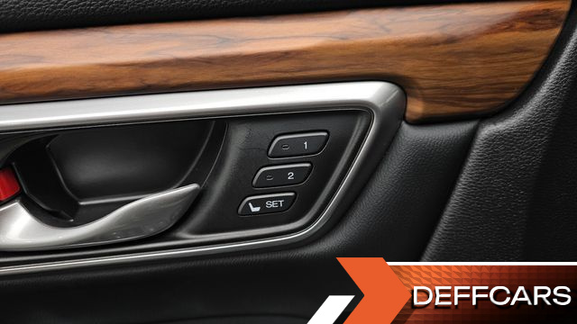 Honda CR-V 2.0 Hybrid Touring 4WD купить на сайте DeffCars