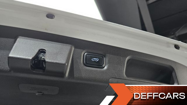 Hyundai SANTAFE Diesel 2.0 2WD Prestige купить на сайте DeffCars