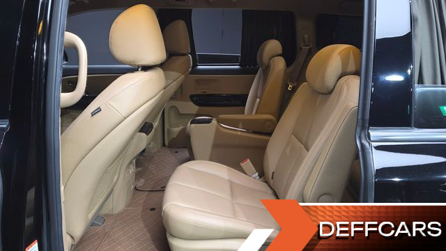 Kia CARNIVAL 9-Seater Hi-Limousine Noblesse Special купить на сайте DeffCars