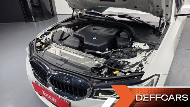 BMW 3-SERIES 320i M Sport купить на сайте DeffCars