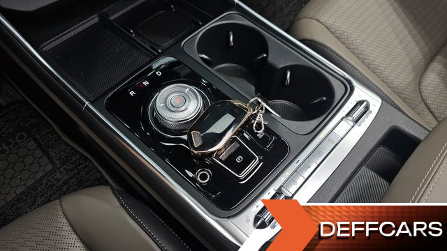 Kia CARNIVAL 7-Seater Gravity купить на сайте DeffCars