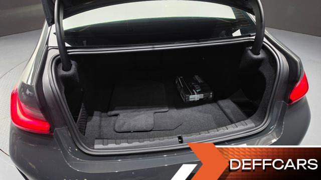 BMW 3-SERIES 320i M Sport купить на сайте DeffCars