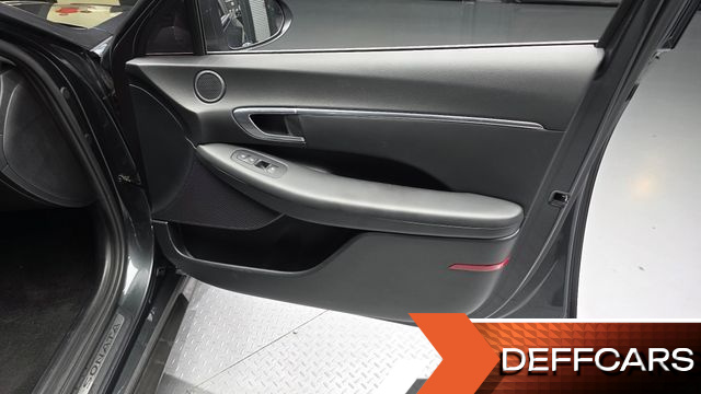Hyundai SONATA 2.0 Premium Family купить на сайте DeffCars