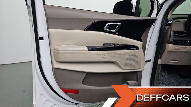 Kia CARNIVAL 9-Seater Noblesse купить на сайте DeffCars