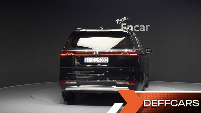 Kia CARNIVAL 9-Seater Signature купить на сайте DeffCars