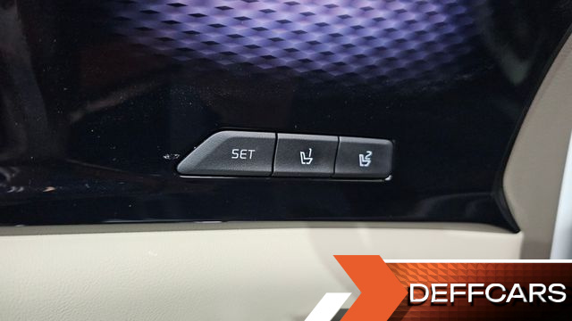 Kia CARNIVAL Gasoline 7-Seater Hi-Limousine Signature купить на сайте DeffCars
