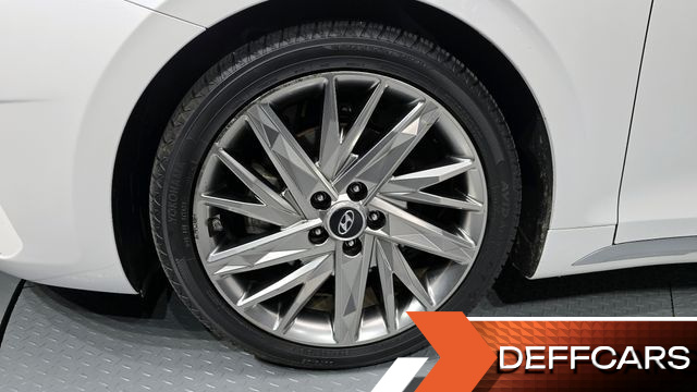 Hyundai GRANDEUR 2.5 Calligraphy купить на сайте DeffCars