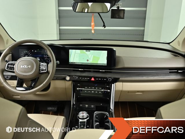 Kia CARNIVAL 9-Seater Signature купить на сайте DeffCars