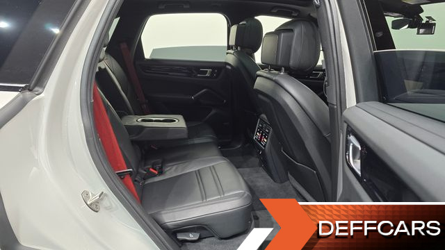 Porsche CAYENNE 3.0 PLATINUM EDITION купить на сайте DeffCars