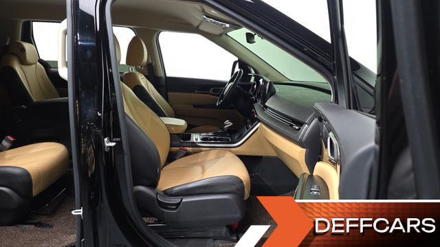Kia CARNIVAL Gasoline 11-Seater Prestige купить на сайте DeffCars
