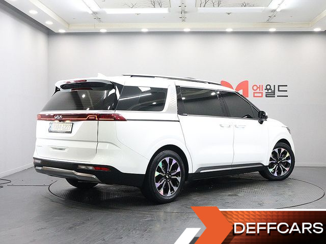 Kia CARNIVAL 7-Seater Signature купить на сайте DeffCars