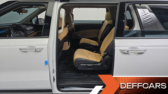 Kia CARNIVAL 7-Seater Outdoor Noblesse купить на сайте DeffCars