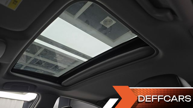 Toyota CAMRY 2.5 XLE Hybrid купить на сайте DeffCars