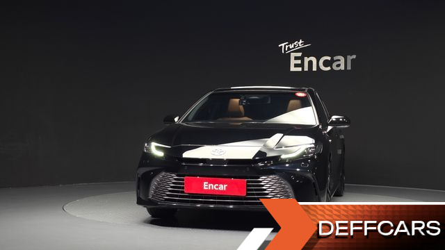 Toyota CAMRY 2.5 XLE Hybrid купить на сайте DeffCars