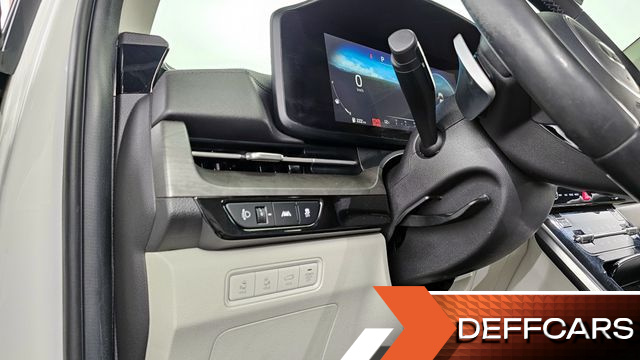 Kia CARNIVAL 7-Seater Signature купить на сайте DeffCars