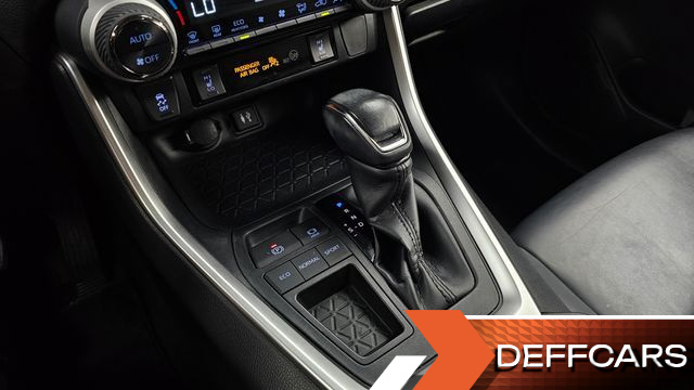 Toyota RAV4 2.5 2WD купить на сайте DeffCars