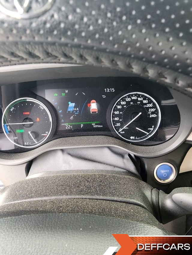 Toyota SIENNA 2.5 Hybrid AWD купить на сайте DeffCars