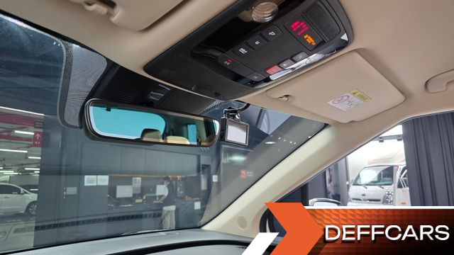 Kia CARNIVAL 9-Seater Noblesse купить на сайте DeffCars