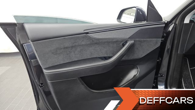 Tesla MODEL Y Long Range AWD купить на сайте DeffCars