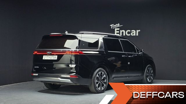Kia CARNIVAL 9-Seater Signature купить на сайте DeffCars