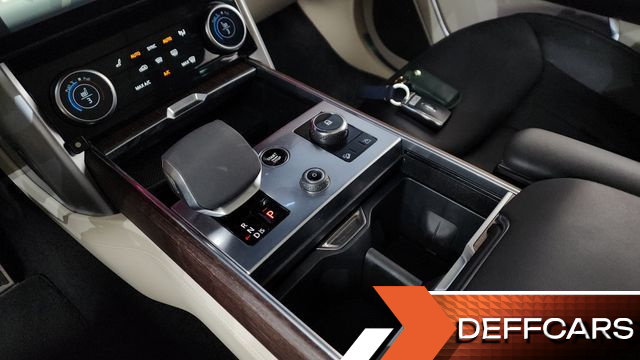 Land Rover RANGE ROVER D350 Autobiography купить на сайте DeffCars