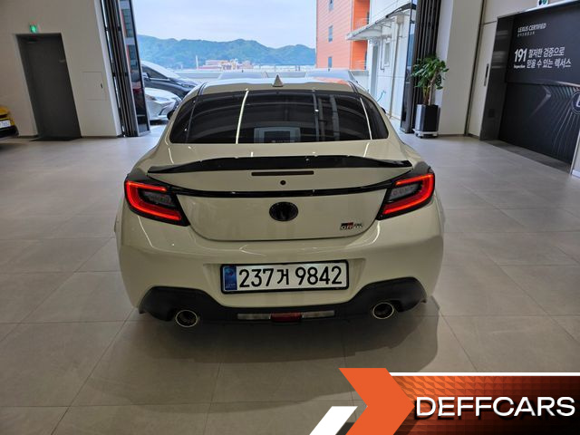 Toyota 86 2.4 Premium купить на сайте DeffCars