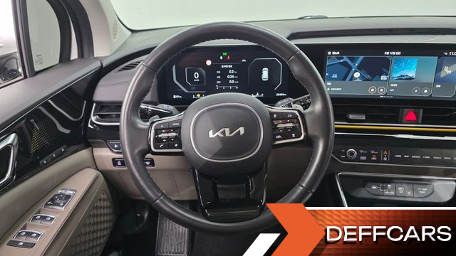 Kia CARNIVAL Gasoline 9-Seater Signature купить на сайте DeffCars