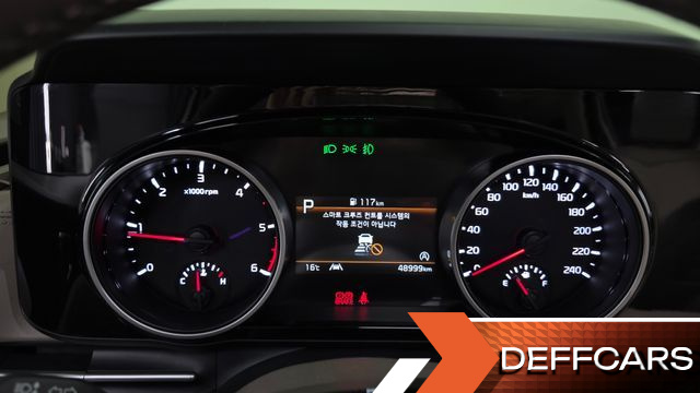 Kia CARNIVAL 7-Seater Noblesse купить на сайте DeffCars