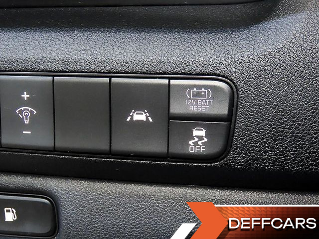 Kia NIRO 1.6 HEV Prestige купить на сайте DeffCars