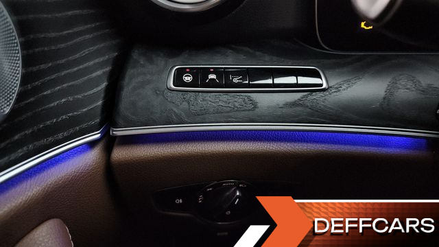Mercedes E-CLASS E300 4MATIC Avnatgarde купить на сайте DeffCars
