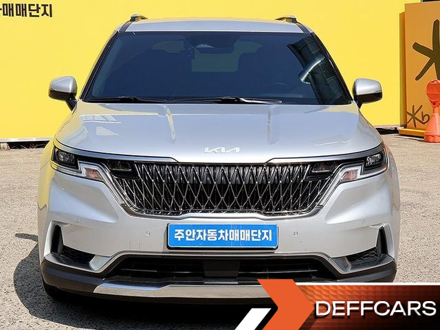 Kia CARNIVAL 7-Seater Signature купить на сайте DeffCars