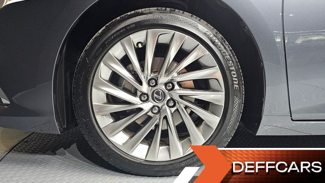 Lexus ES Executive купить на сайте DeffCars