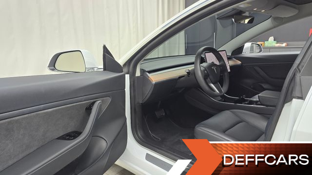 Tesla MODEL 3 Long Range AWD купить на сайте DeffCars