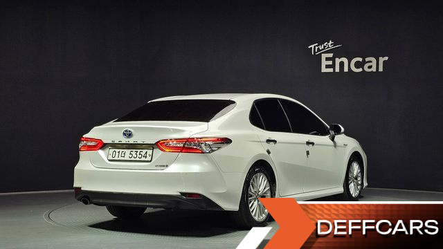 Toyota CAMRY 2.5 XLE Hybrid купить на сайте DeffCars