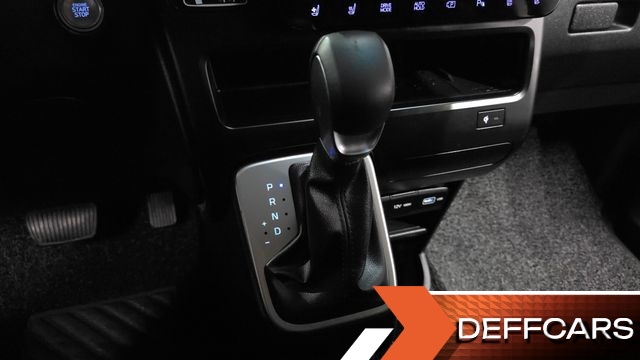 Hyundai STARIA 4WD Tourer 9-Seater Modern купить на сайте DeffCars