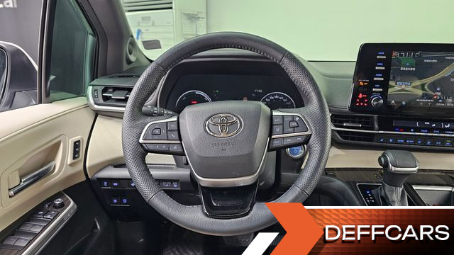 Toyota SIENNA 2.5 Hybrid AWD купить на сайте DeffCars