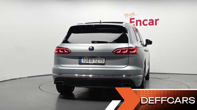 Volkswagen TOUAREG 3.0 TDI Prestige купить на сайте DeffCars