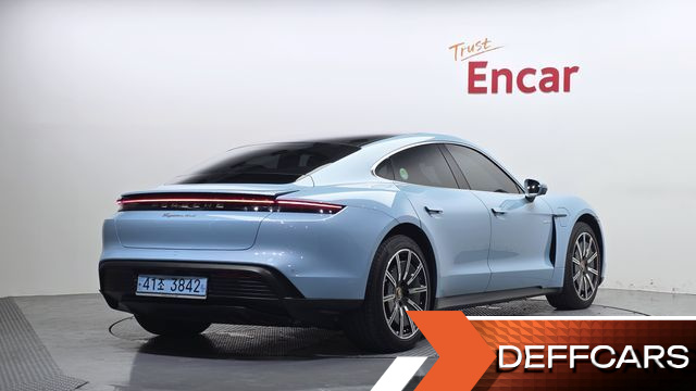 Porsche TAYCAN 4S купить на сайте DeffCars