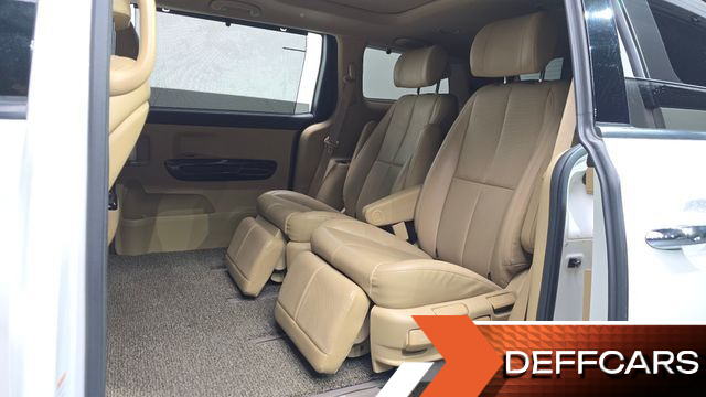 Kia CARNIVAL 7-Seater Limousine President купить на сайте DeffCars