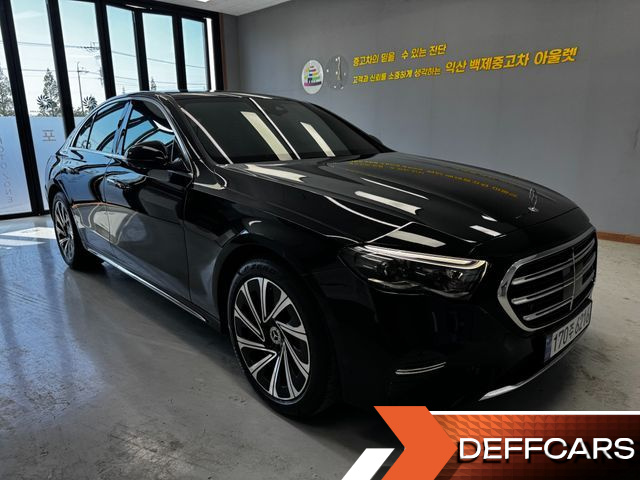 Mercedes E-CLASS E300 4MATIC Exclusive купить на сайте DeffCars