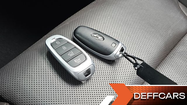 Hyundai GRANDEUR 2.5 Premium Choice купить на сайте DeffCars