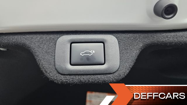 Toyota CROWN 2.5 4WD Hybrid купить на сайте DeffCars