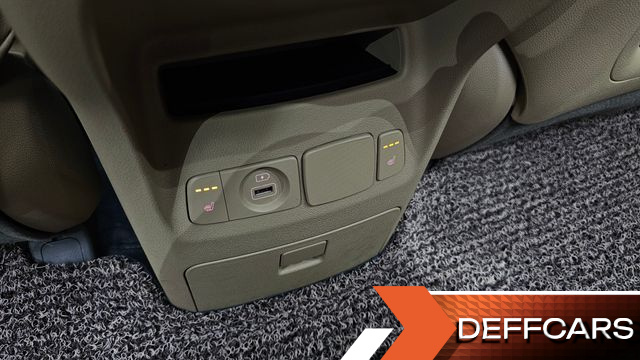 Kia CARNIVAL 9-Seater Noblesse купить на сайте DeffCars