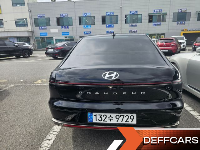 Hyundai GRANDEUR 2,5 Gasoline 2WD Calligraphy купить на сайте DeffCars