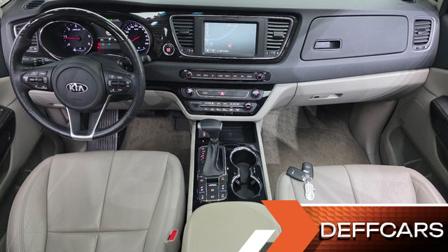 Kia CARNIVAL 9-Seater Noblesse Special купить на сайте DeffCars