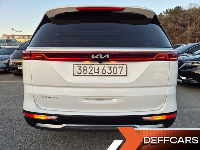 Kia CARNIVAL 9-Seater Noblesse купить на сайте DeffCars