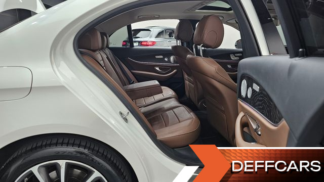 Mercedes E-CLASS E300 4MATIC Avnatgarde купить на сайте DeffCars